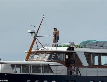 Captan juntos a Katy Perry y Justin Trudeau en yate