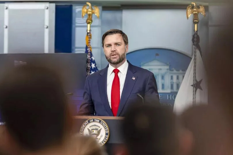 Advierte JD Vance recortes ´más profundos´ Advierte JD Vance recortes ´más profundos´