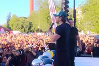 Celebra Aldo De Nigris con fans en Monterrey