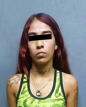 Elementos de la Guardia de Proximidad de Apodaca detuvieron en acciones por separado a dos hombres y una mujer que tenían órdenes de aprehensión en su contra.