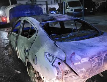 Arde auto en Guadalupe