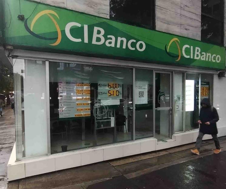 Es un robo lo que nos están haciendo: clientes de CIBanco Es un robo lo que nos están haciendo: clientes de CIBanco