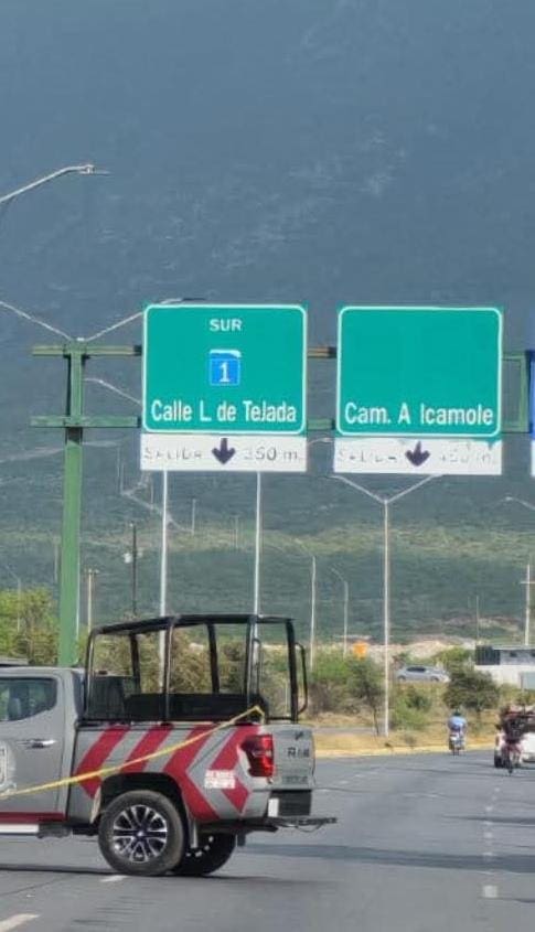 Con un balazo en la frente, fue encontrada una mujer, ayer en el municipio de García. El reporte de los hechos fue en la Avenida Abraham Lincoln a la altura de Camino a las Grutas de García.