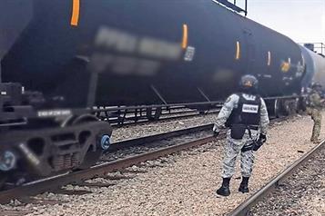 Huachicol fiscal era controlado por 30 agentes aduanales: ANAM