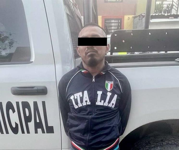 Arroja a su pareja desde un segundo piso Arroja a su pareja desde un segundo piso