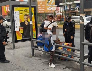 Aseguran a siete extranjeros ilegales