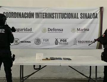 Hallan cargadores, cartuchos y celulares en penal de Culiacán