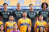 Se toman foto oficial