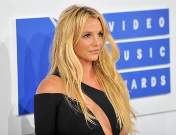 Britney Spears fue vista por sus hijos con cuchillo, dice su ex