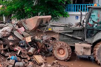 Dona CNDH 70 millones de pesos para damnificados por lluvias