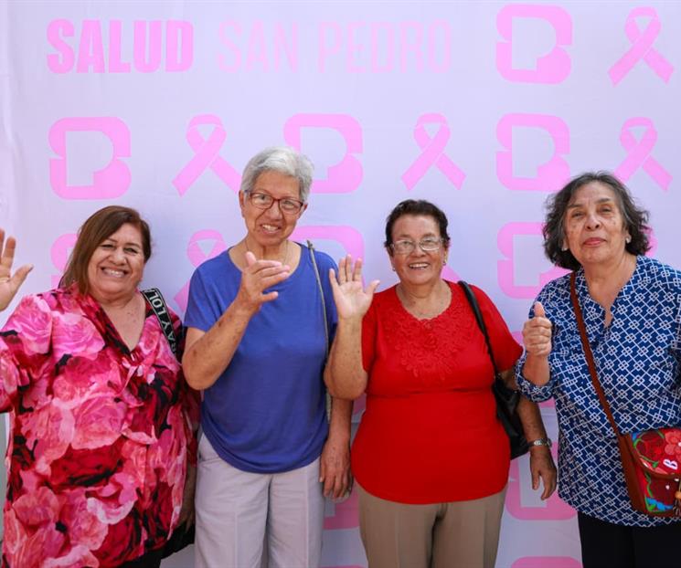 Llevan servicios médicos gratuitos a San Pedro 400 Llevan servicios médicos gratuitos a San Pedro 400