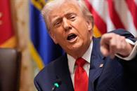 Amenaza Trump con restar juegos a Boston