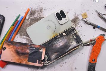 Un Google Pixel 10 Pro Fold explota durante prueba de resistencia