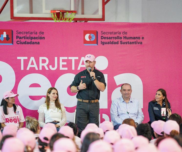 Pide Adrián paciencia para recibir la Tarjeta Regia Plus Pide Adrián paciencia para recibir la Tarjeta Regia Plus