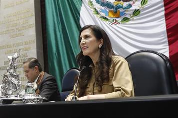 Legisladores deben informar si les revocaron su visa de EU