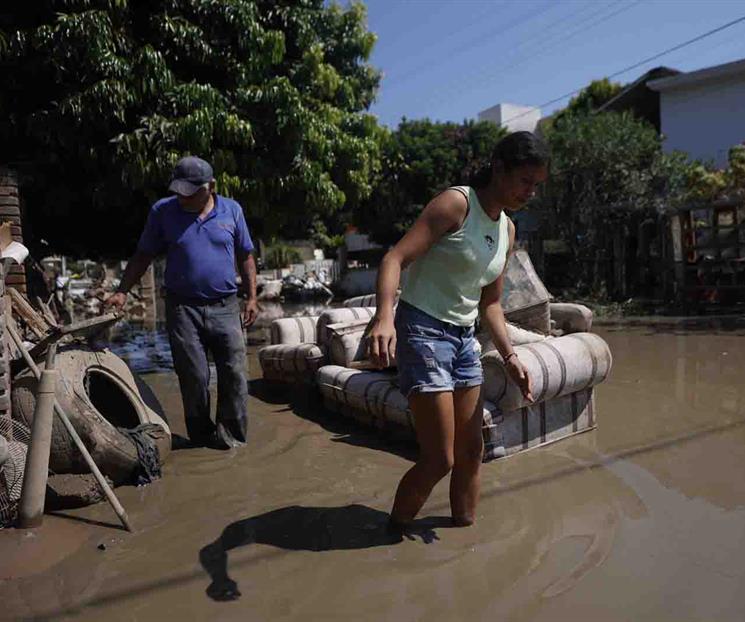 Habitantes de Álamo siguen batallando tras las lluvias Habitantes de Álamo siguen batallando tras las lluvias
