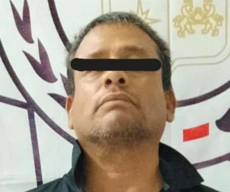 Ataca a policía y lo detienen Ataca a policía y lo detienen