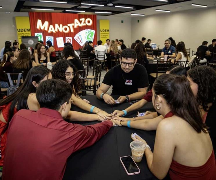 Comunidad biomédica celebra 21 años de su programa académico Comunidad biomédica celebra 21 años de su programa académico