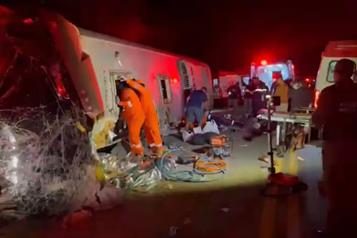 Casi 20 personas mueren en accidente de autobús en Brasil