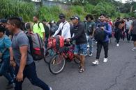 Avanza caravana "Por la libertad" hacia Oaxaca Avanza caravana "Por la libertad" hacia Oaxaca