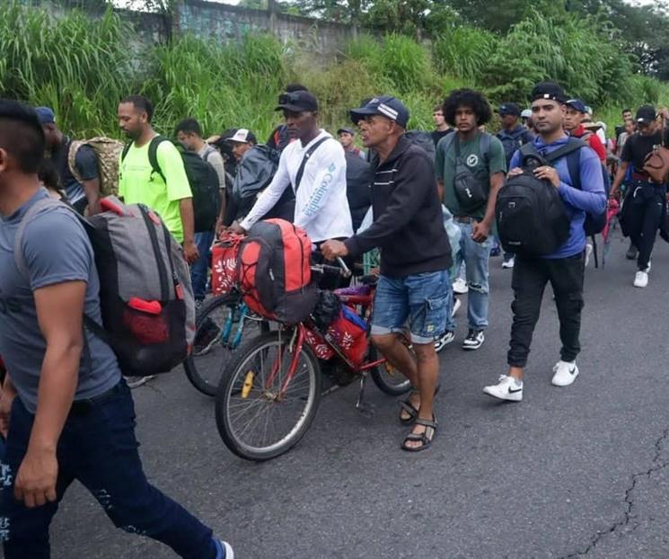 Avanza caravana "Por la libertad" hacia Oaxaca Avanza caravana "Por la libertad" hacia Oaxaca
