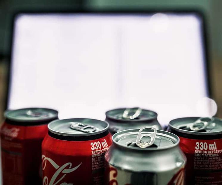 Disminuyen ventas y producción de refrescos Disminuyen ventas y producción de refrescos