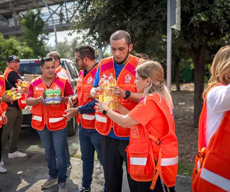 Recolectan 10 toneladas de ayuda humanitaria Recolectan 10 toneladas de ayuda humanitaria