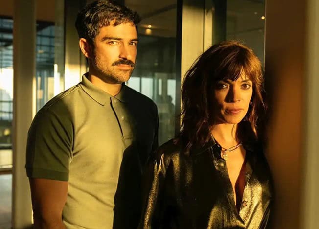 Protagoniza Alfonso Herrera Tesis sobre una domesticación Protagoniza Alfonso Herrera Tesis sobre una domesticación