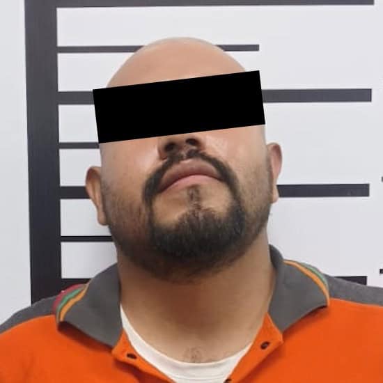 Amenaza con cuchillo a mujer Amenaza con cuchillo a mujer