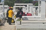 Cae a tumba y resulta lesionada Cae a tumba y resulta lesionada