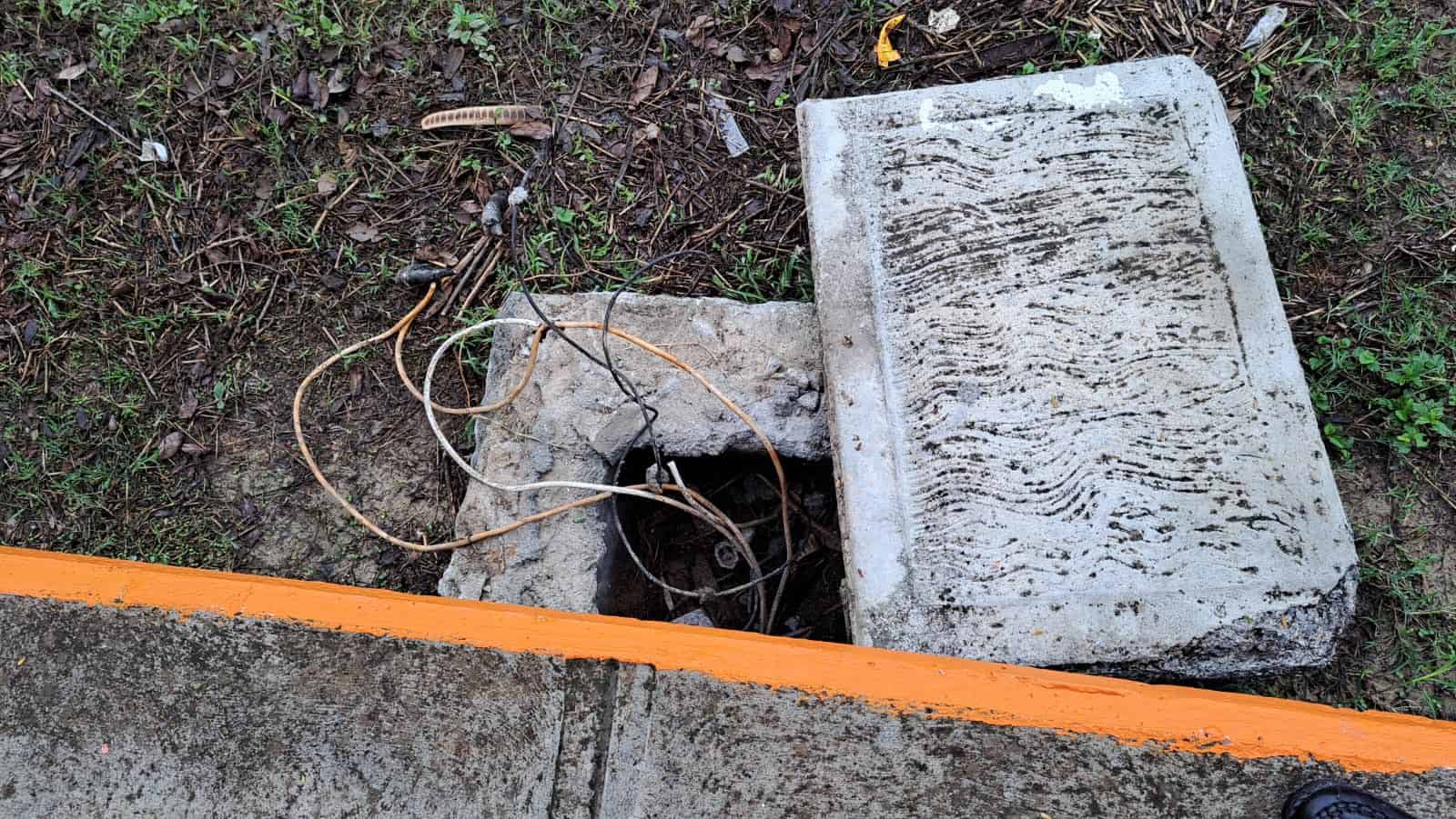 Las instalaciones del Consejo Nacional de Fomento Educativo ubicado en Linares, fueron saqueadas esta madrugada por varios desconocidos.