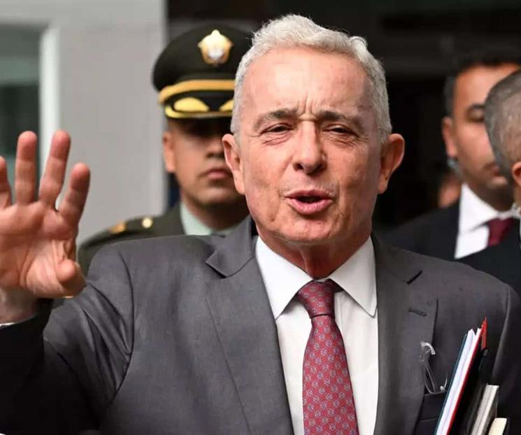 Revoca Tribunal condena contra Uribe por sobornos Revoca Tribunal condena contra Uribe por sobornos