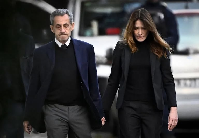 Encarcelan a expresidente francés; primer caso desde WWII Encarcelan a expresidente francés; primer caso desde WWII
