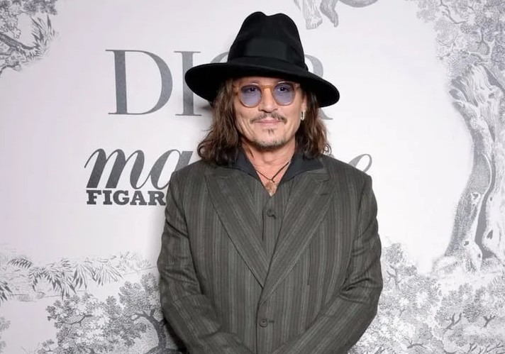 Vuelve Johnny Depp a Hollywood con película navideña Vuelve Johnny Depp a Hollywood con película navideña