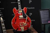 Venden en subasta la guitarra que separó a Oasis en 2009 Venden en subasta la guitarra que separó a Oasis en 2009