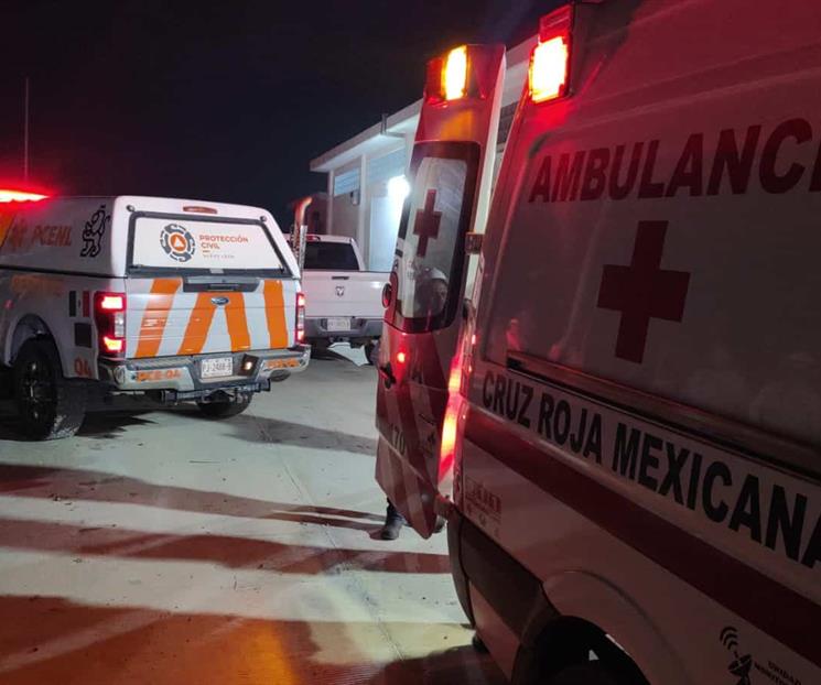 Recibe descarga eléctrica y vive