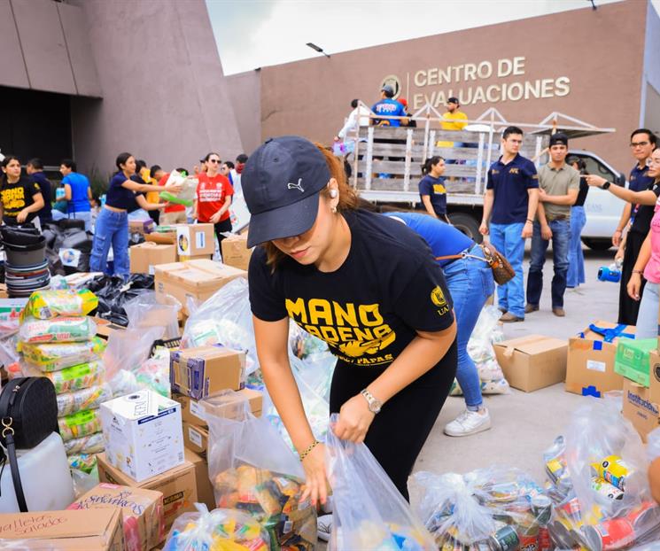 Apoya UANL a damnificados por inundaciones en Veracruz Apoya UANL a damnificados por inundaciones en Veracruz