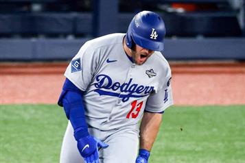 Vencen Dodgers a Azulejos e igualan Serie Mundial