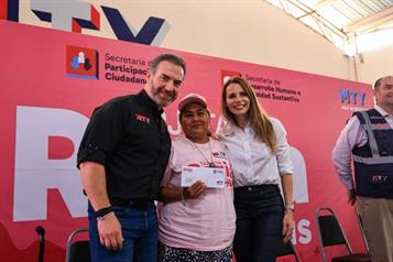 Fortalecen apoyo a mujeres con Tarjeta Regia Plus