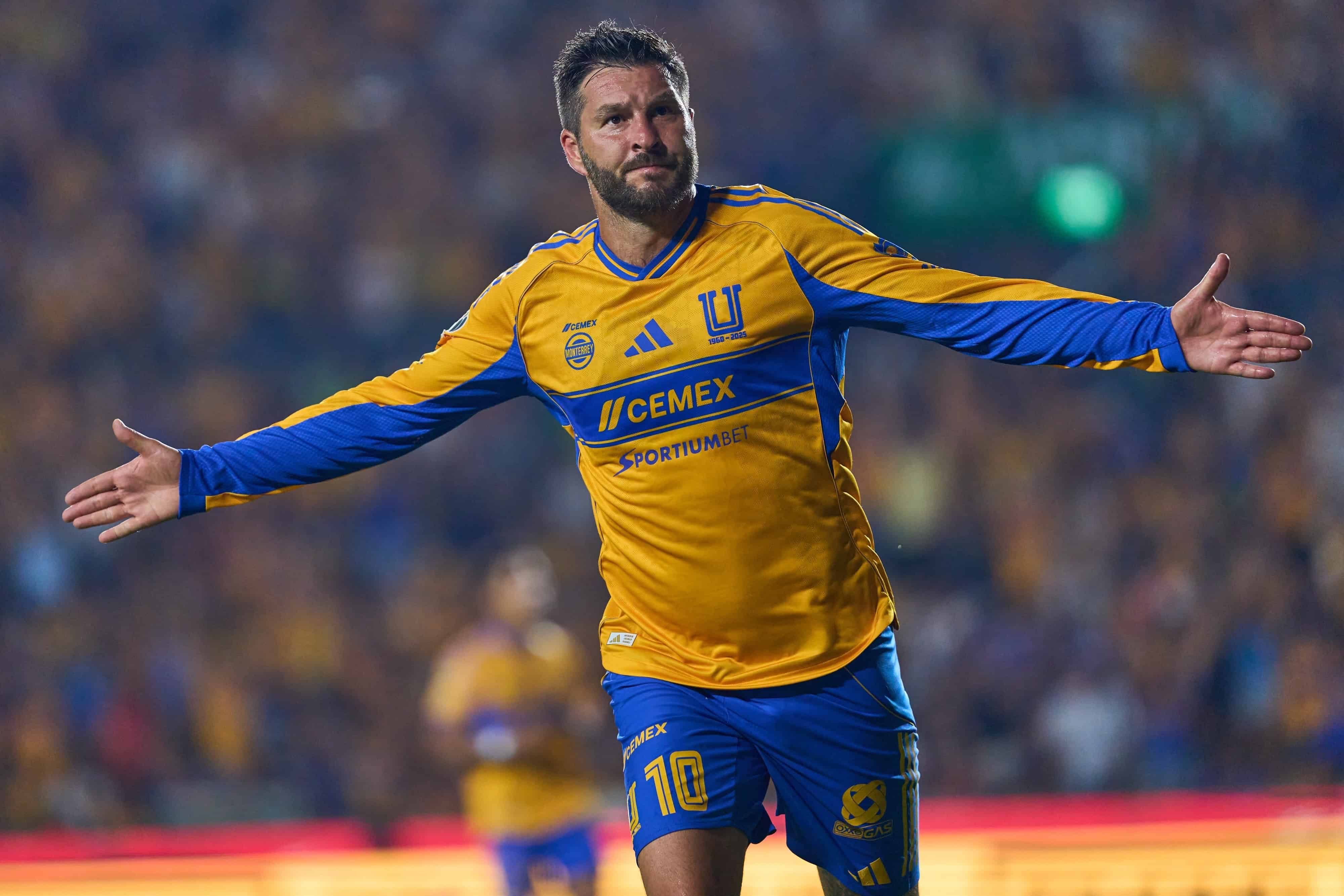 André Pierre Gignac hace el 1-0.