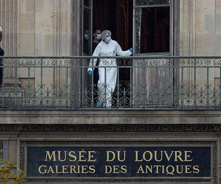 Arrestan a sospechosos por robo del Louvre Arrestan a sospechosos por robo del Louvre