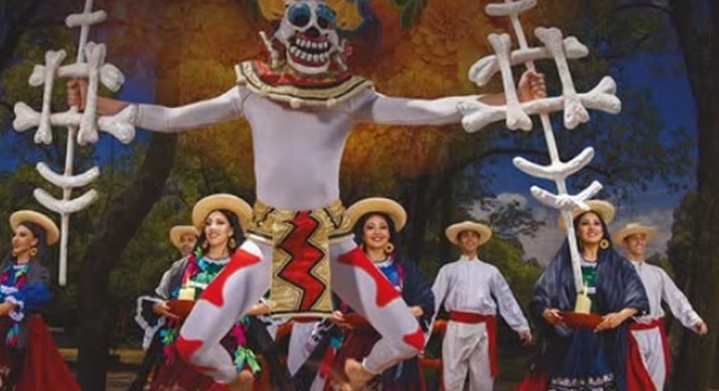 Teatro, danza y altares: Día de Muertos en la CDMX