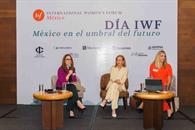 Mujeres debaten sobre finanzas y política en el Día IWF