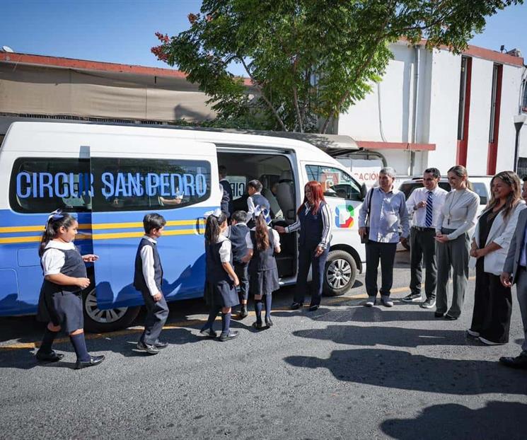 Se integran 2 escuelas públicas a transporte escolar gratuito en SP