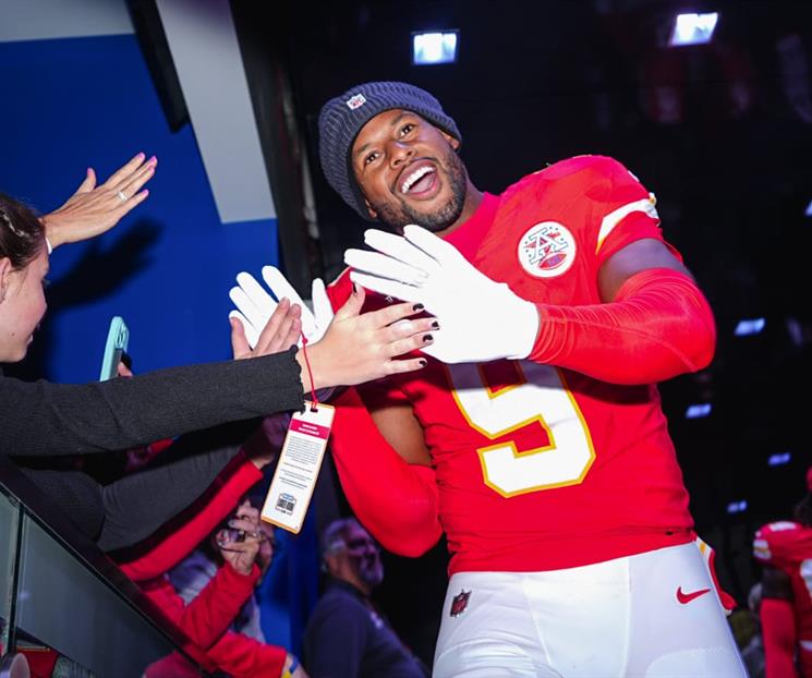 Cierra Chiefs con victoria la semana 8 ante Washington