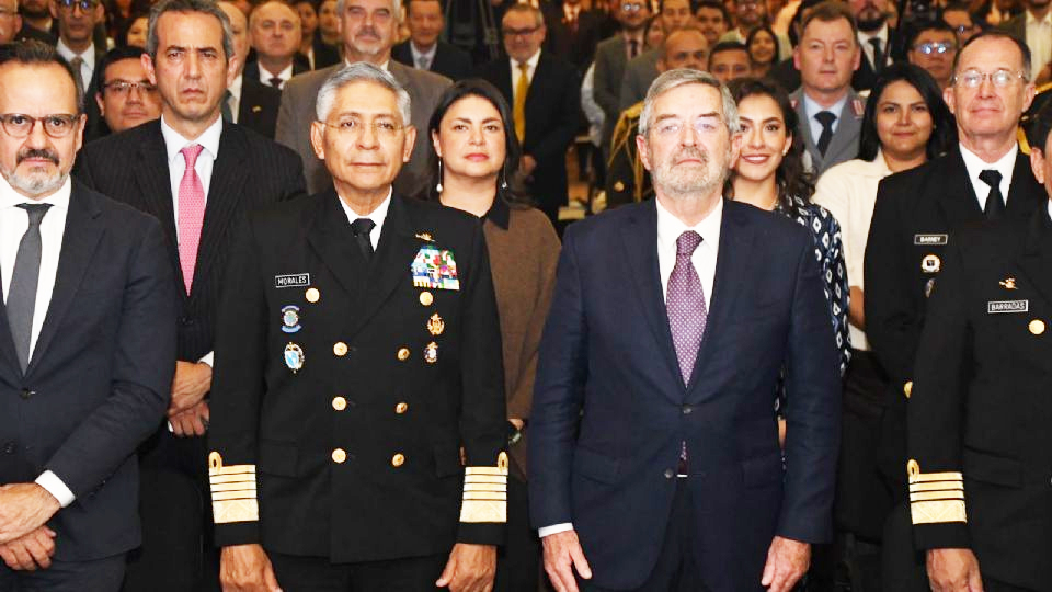 Se reúnen titulares de la SRE y Marina con embajador de EU