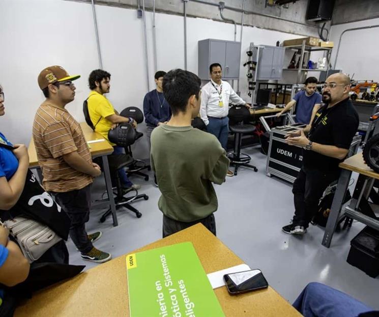 Experimentan futuros alumnos la experiencia académica de la UDEM Experimentan futuros alumnos la experiencia académica de la UDEM