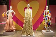 Inauguran muestra del universo de Ágatha Ruiz de la Prada