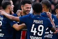 Mantiene PSG cima en Francia  