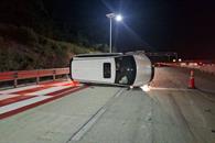 Deja volcadura dos heridos en SC